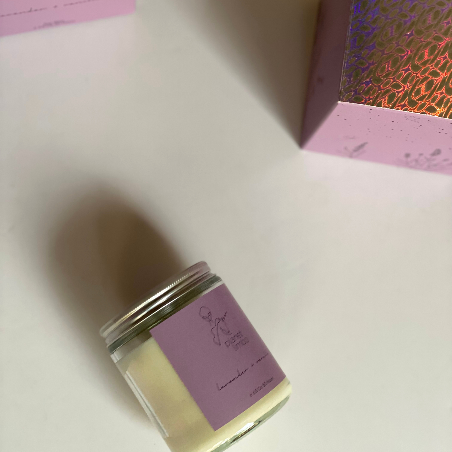 'lavender + vanilla' soy candle
